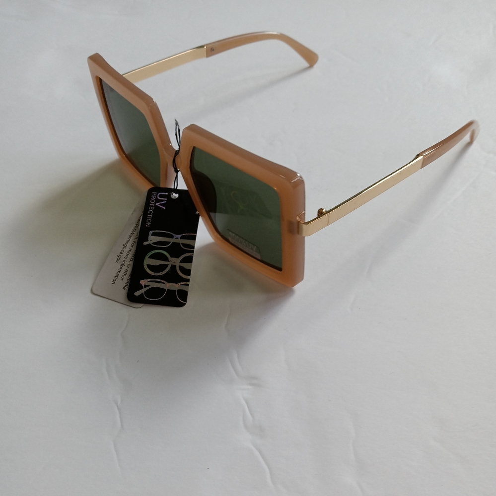 NWT Women's oversized sunglasses